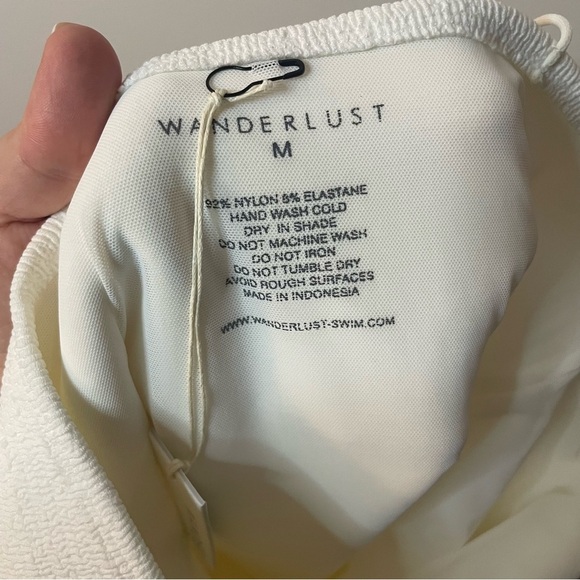 Wanderlust One Piece Swim Suit NWT Medium - Picture 2 of 3